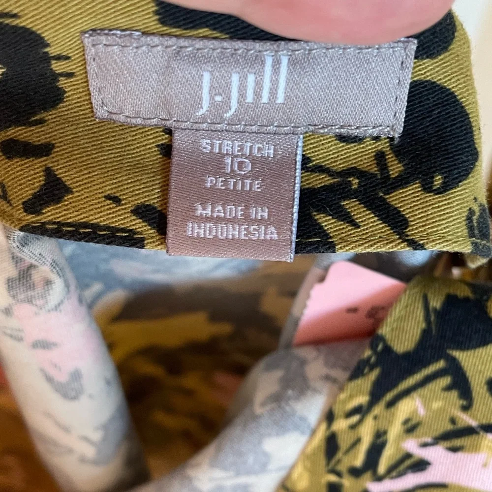 J. Jill Pretty Floral Skirt Stretch Size 10 Petite
